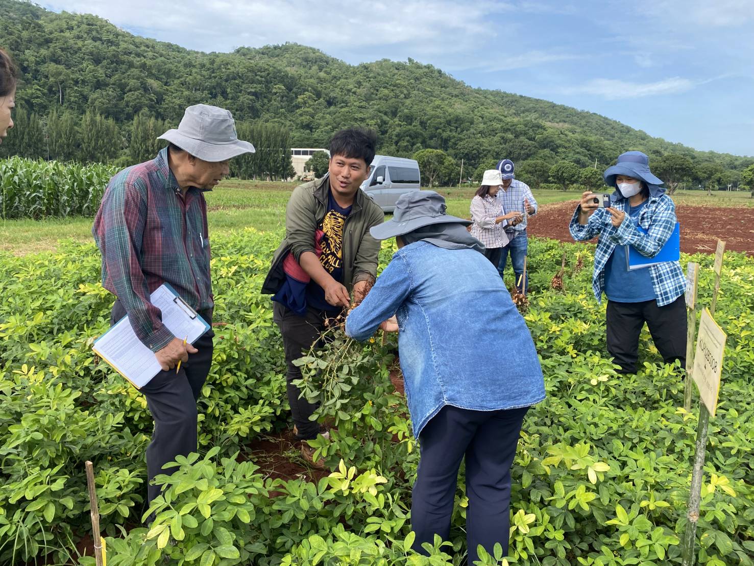 สำนักงานพัฒนาการวิจัยการเกษตร (องค์การมหาชน) (สวก.) ประเมินโครงการวิจัย — ภาพที่ 8